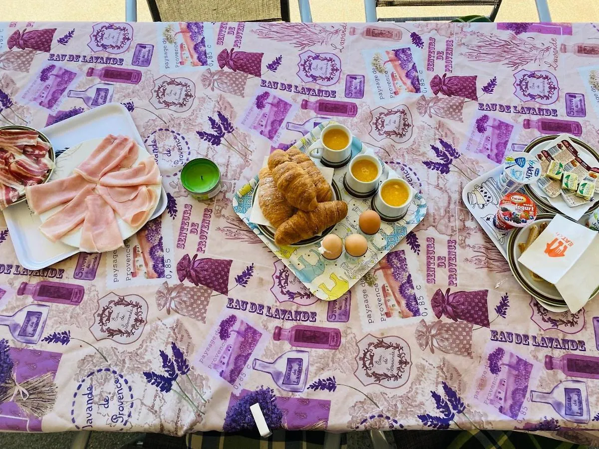 דירות אומאג Casa Cino קרואטיה
